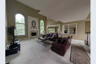 10665 Mount Royal Drive, Concord Twp, OH 44077 - Photo 9