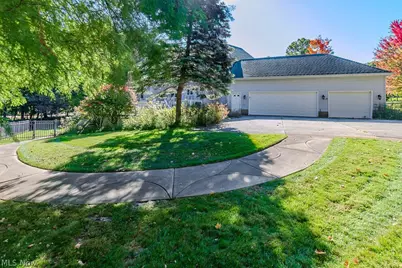 10665 Mount Royal Drive, Concord Twp, OH 44077 - Photo 7