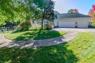 10665 Mt Royal Dr, Concord Twp, OH 44077 - Photo 7