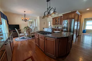 10665 Mt Royal Dr, Concord Twp, OH 44077 - Photo 17