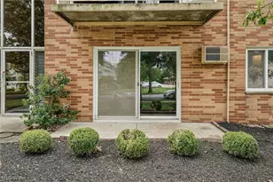 491 Tollis Pkwy, Grandview Heights, OH 44147 - Photo 1