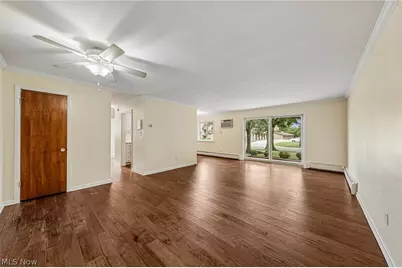 491 Tollis Parkway #173E, Grandview Heights, OH 44147 - Photo 3
