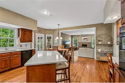 2965 Greenspire Lane, Akron, OH 44333 - Photo 11