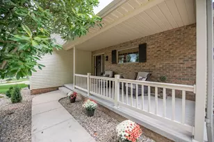 1751 Sandlewood Dr SE, New Philadelphia, OH 44663 - Photo 7