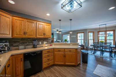 1751 Sandlewood Drive SE, New Philadelphia, OH 44663 - Photo 25