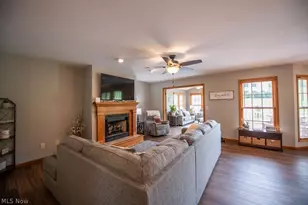 1751 Sandlewood Dr SE, New Philadelphia, OH 44663 - Photo 15