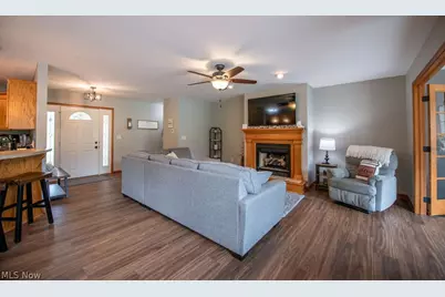 1751 Sandlewood Drive SE, New Philadelphia, OH 44663 - Photo 11