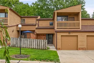 132 Kimrose Ln, Grandview Heights, OH 44147 - Photo 1