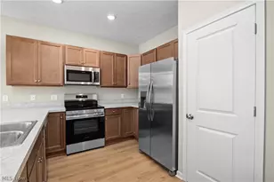 111 Brunswick Dr, Elyria, OH 44035 - Photo 17