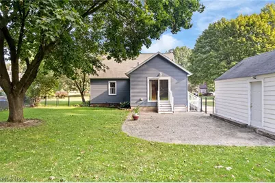 164 Maplecrest Street SW, North Canton, OH 44720 - Photo 27