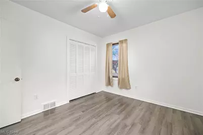 3403 Wilson Street, Lorain, OH 44052 - Photo 17