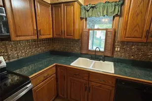 4800 Westbourne Rd, Loveland, OH 44124 - Photo 9