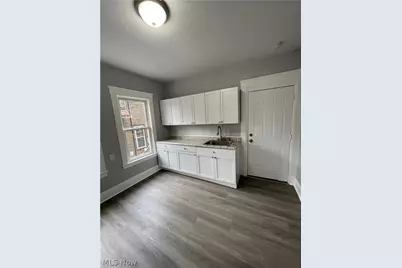 1386 E 43, Loveland, OH 44103 - Photo 11