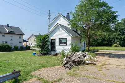 1002 Cleveland Avenue SW, Canton, OH 44707 - Photo 3
