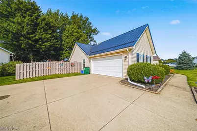 1294 Bannerstone Drive, Painesville Twp, OH 44077 - Photo 3