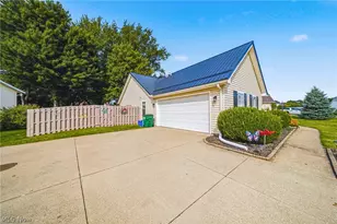 1294 Bannerstone Dr, Painesville Twp, OH 44077 - Photo 3