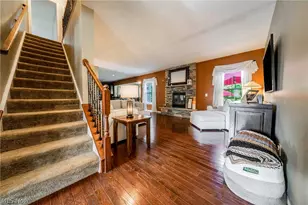 5570 W Long Ridge Dr, Green Hills, OH 44131 - Photo 5