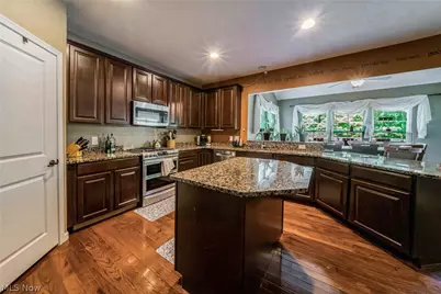 5570 W Long Ridge Drive, Green Hills, OH 44131 - Photo 9