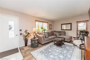 5029 Oakview Dr, Vermilion, OH 44089 - Photo 3