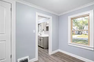 353 Hilton Ave, Youngstown, OH 44507 - Photo 7