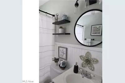 1719 E 300th Street, Wickliffe, OH 44092 - Photo 15