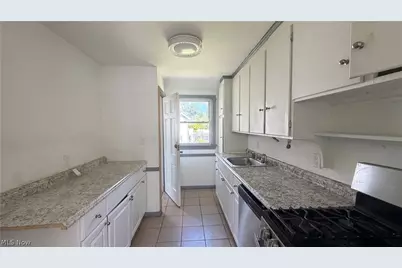 14901 Milverton Road, Loveland, OH 44120 - Photo 7