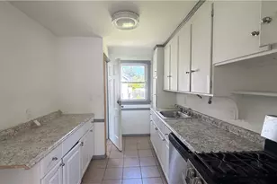 14901 Milverton Rd, Loveland, OH 44120 - Photo 7
