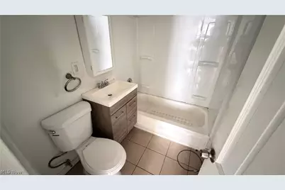 14901 Milverton Road, Loveland, OH 44120 - Photo 13
