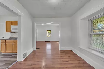 1296 W Wilbeth Road, Akron, OH 44314 - Photo 9
