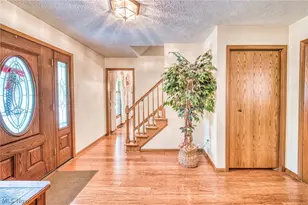 7215 Mildon Dr, Leroy, OH 44077 - Photo 9
