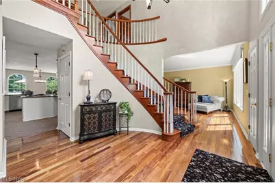 1415 Homestead Creek Drive, Grandview Heights, OH 44147 - Photo 3