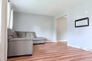 1750 Oneida Ave, Cuyahoga Falls, OH 44221 - Photo 5