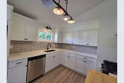 9079 N Plaza Drive, Northfield, OH 44067 - Photo 9
