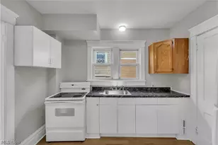 94 Broad St, Akron, OH 44305 - Photo 9