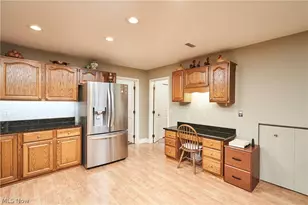 1782 Brookwood Dr, Akron, OH 44313 - Photo 13