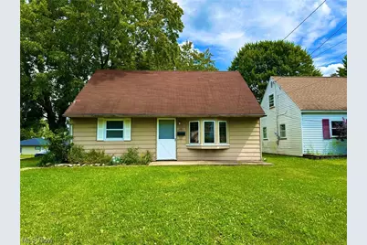 181 N Beverly Avenue, Austintown, OH 44515 - Photo 1