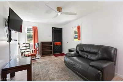 1362 Yellowstone Avenue, Akron, OH 44310 - Photo 7