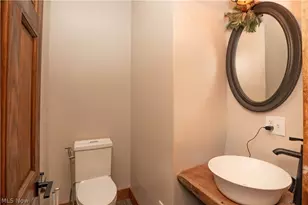 8178 Navarre Rd SW, Massillon, OH 44646 - Photo 11