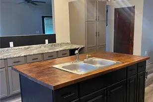 1201 18th St NW, Canton, OH 44703 - Photo 3