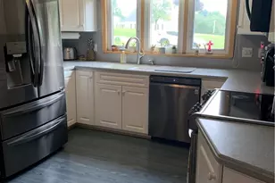 16891 Harding Ave, East Liverpool, OH 43920 - Photo 11