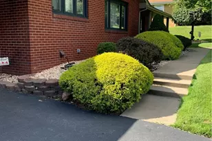 16891 Harding Ave, East Liverpool, OH 43920 - Photo 3