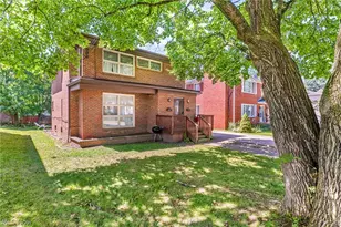 1768-1770 Liberty Dr, Akron, OH 44313 - Photo 3