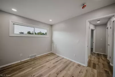 31508 Daniel Drive, Willowick, OH 44095 - Photo 13
