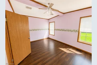723 W Livingston Avenue, Crestline, OH 44827 - Photo 5