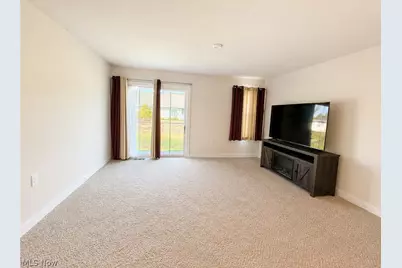 168 Eagle Circle, Amherst, OH 44001 - Photo 5