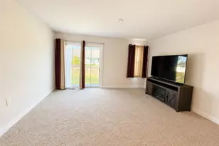 168 Eagle Cir, Amherst, OH 44001 - Photo 5