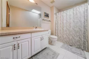 4084 Shelly Dr, Green Hills, OH 44131 - Photo 27