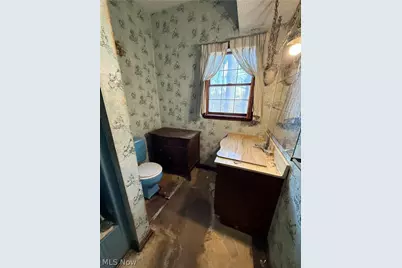 116 5th Avenue, Chardon, OH 44024 - Photo 13