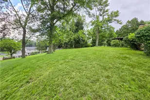 1815 Glenmont Dr NW, Canton, OH 44708 - Photo 3