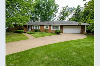 1815 Glenmont Drive NW, Canton, OH 44708 - Photo 1